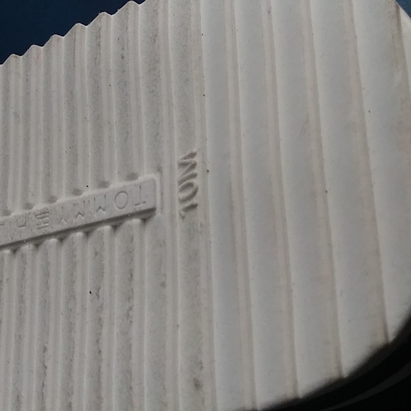 TOMMY HILFIGER BECKETT Womens Red Sandals size 10, New - Picture 6 of 7